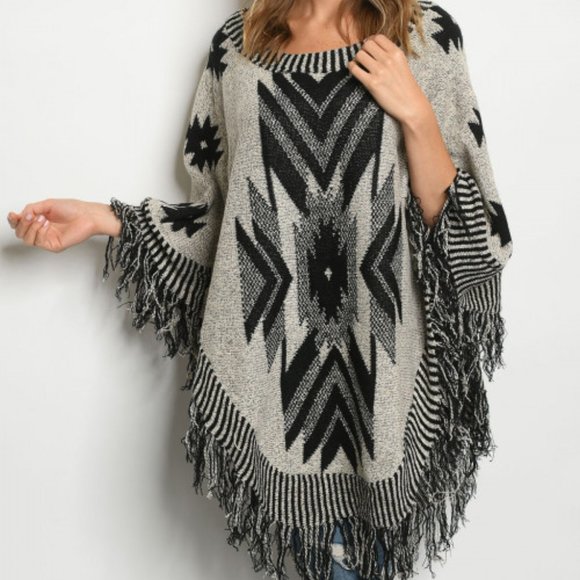 LAST 1! BLACK & GREY FRINGE PONCHO KNIT SWEATER - Picture 2 of 7
